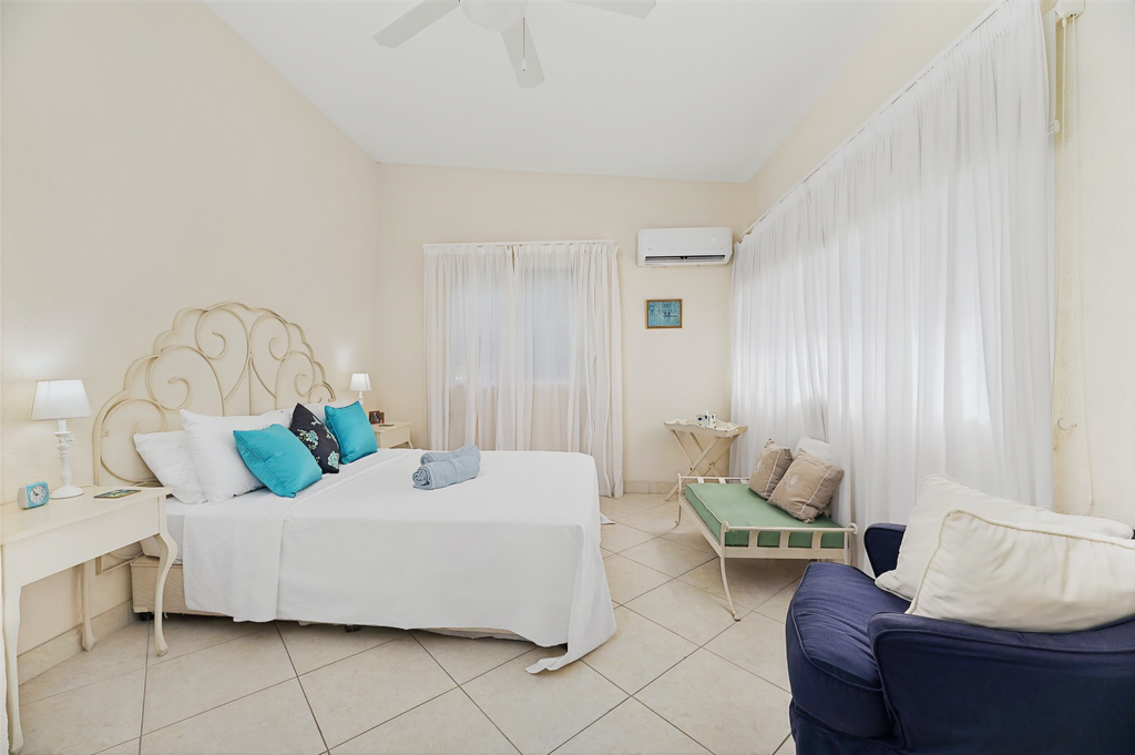 Image of Villa - 3 Bedrooms - 3 Bathrooms for Rental in St. James-Barbados, Image 7