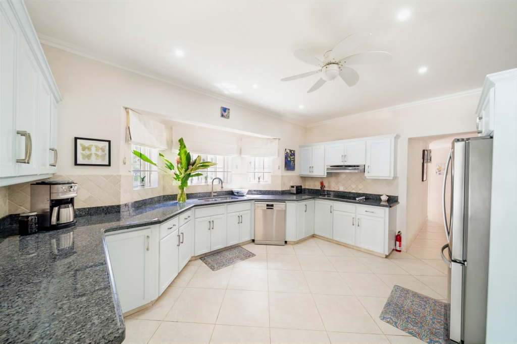 Image of Villa - 6 Bedrooms - 7 Bathrooms for Rental in St. James-Barbados, Image 5