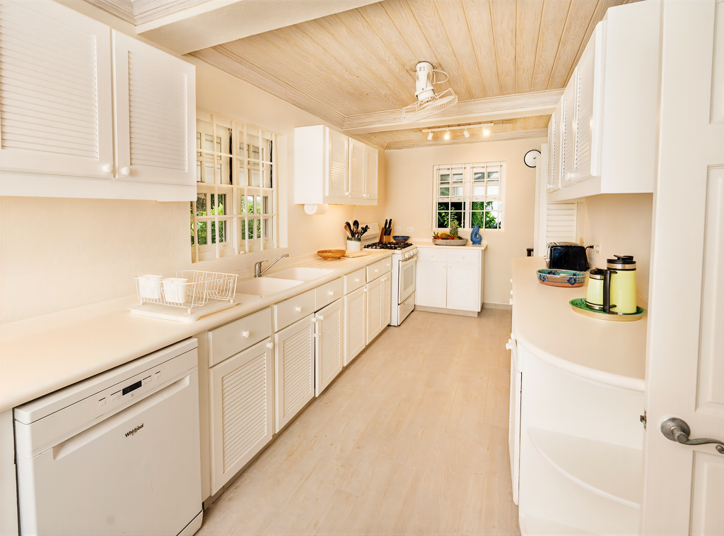 Image of Beachfront Villa - 4 Bedrooms - 5 Bathrooms for Rental in St. Peter-Barbados, Image 9