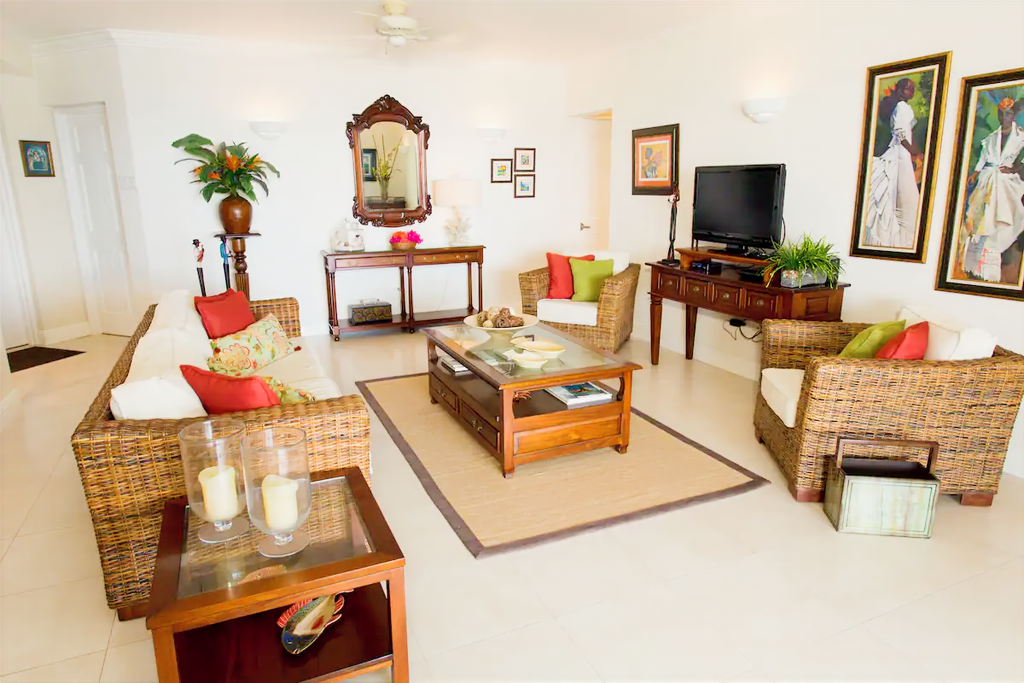 Image of Beachfront Apartment - 3 Bedrooms - 3 Bathrooms for Rental in Christ Church-Barbados, Image 4
