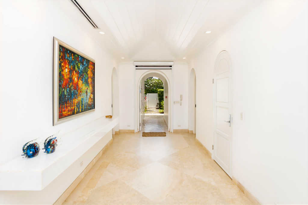 Image of Beachfront Apartment - 3 Bedrooms - 3 Bathrooms for Rental in St. James-Barbados, Image 3