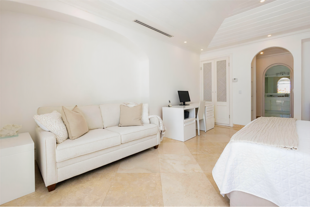 Image of Beachfront Apartment - 3 Bedrooms - 3 Bathrooms for Rental in St. James-Barbados, Image 13