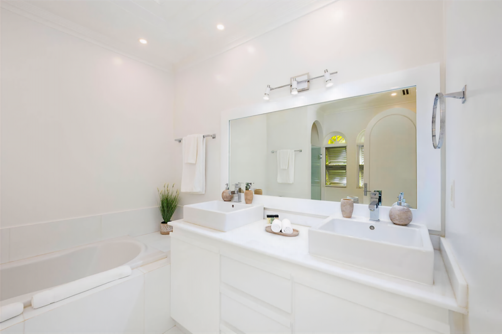 Image of Beachfront Apartment - 3 Bedrooms - 3 Bathrooms for Rental in St. James-Barbados, Image 14