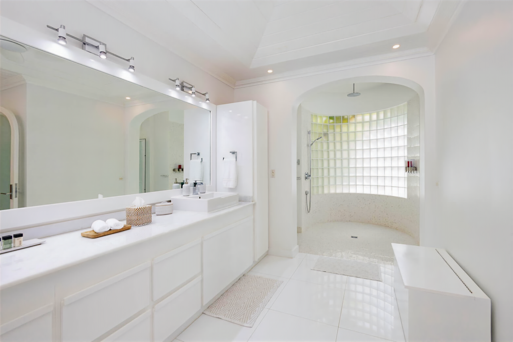 Image of Beachfront Apartment - 3 Bedrooms - 3 Bathrooms for Rental in St. James-Barbados, Image 17