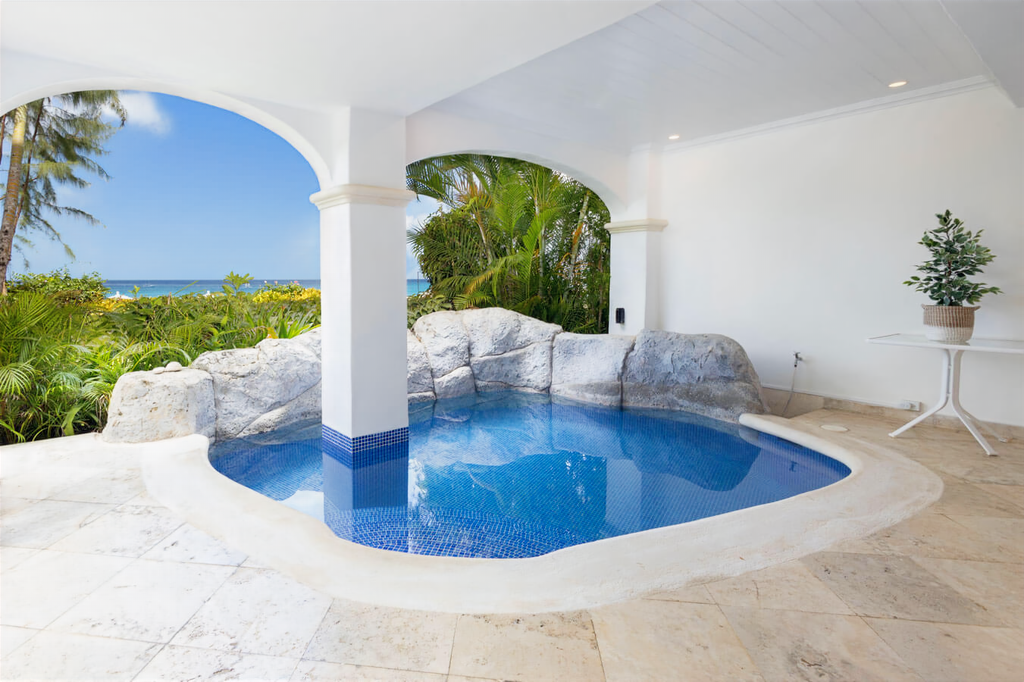 Image of Beachfront Apartment - 3 Bedrooms - 3 Bathrooms for Rental in St. James-Barbados, Image 27